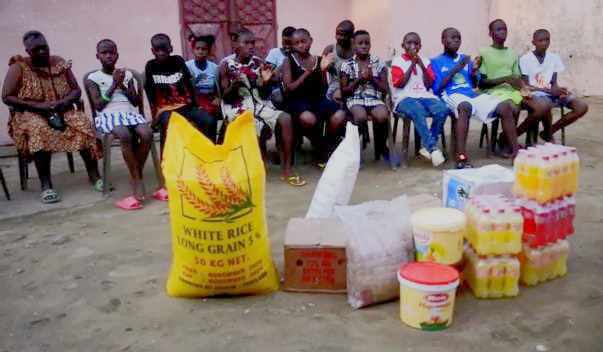 Cameroon team with with supplies delivered in 2021