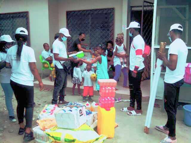 Congo team sharing supplies with orphanage in 2020